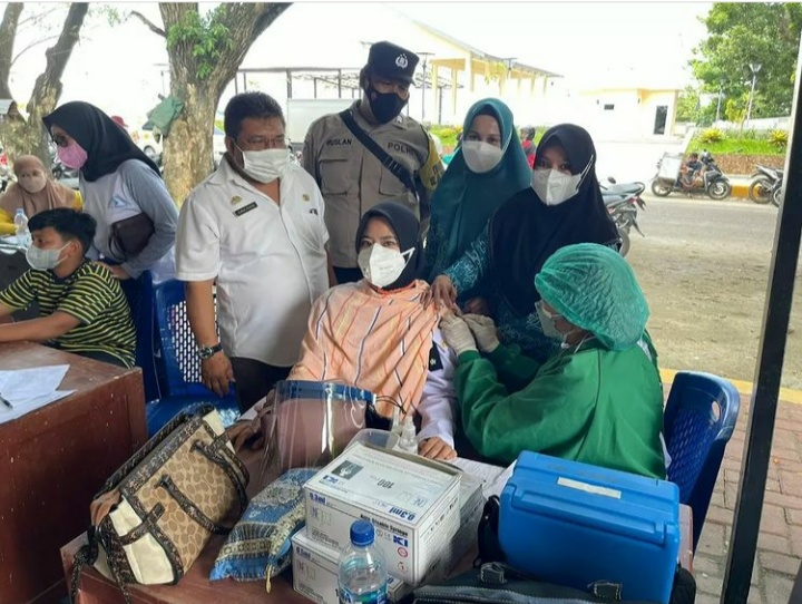 Masyarakat Diingatkan Jangan Telat Vaksin Dosis 2, Lebih 6 Bulan Vaksinasi Harus Diulang